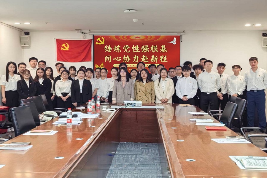 合影留念.jpg