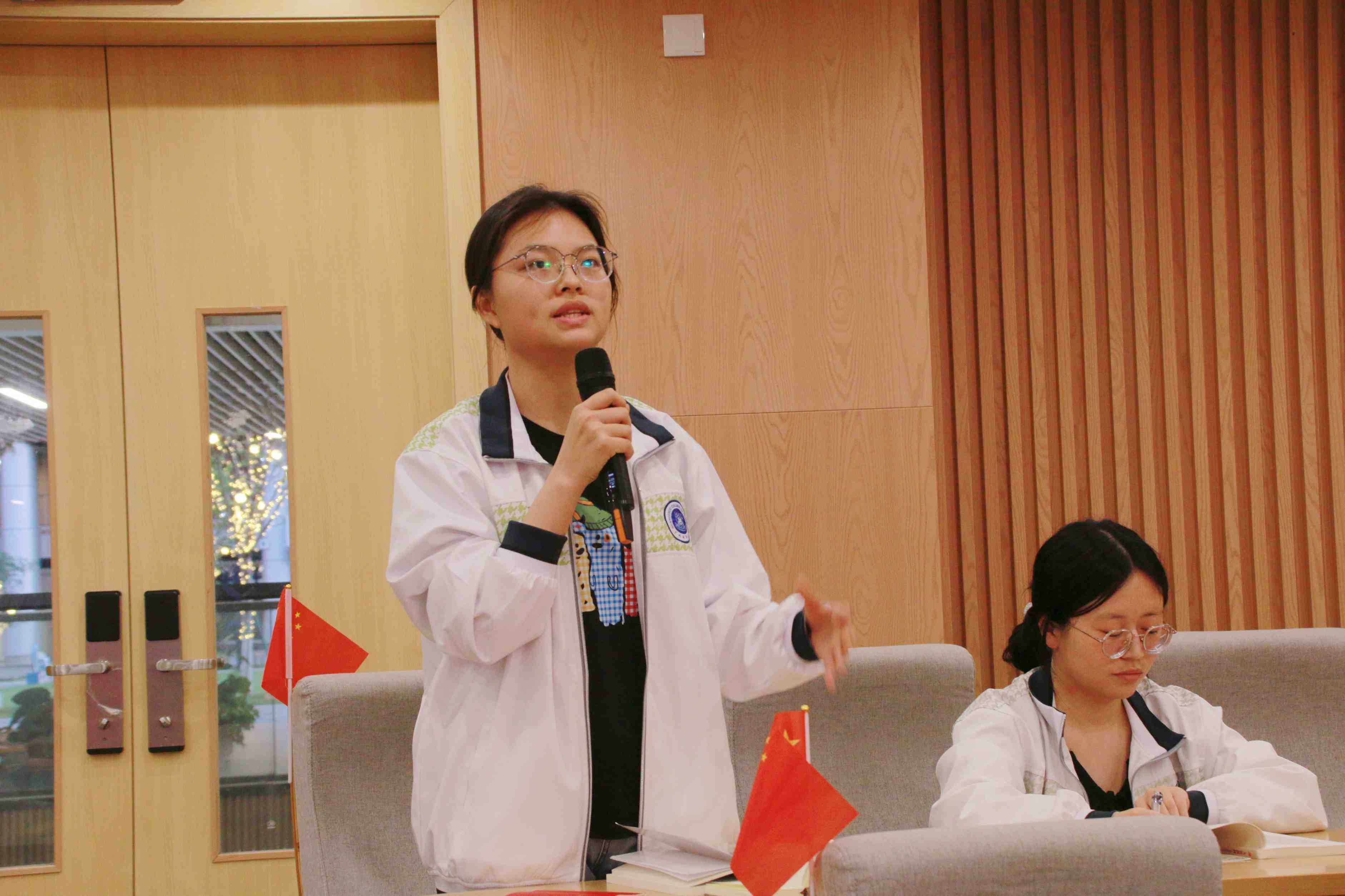 3.学员发表观点.jpg