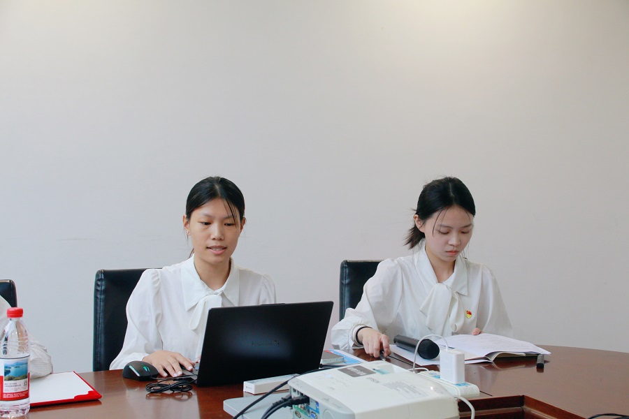 领学照片.jpg